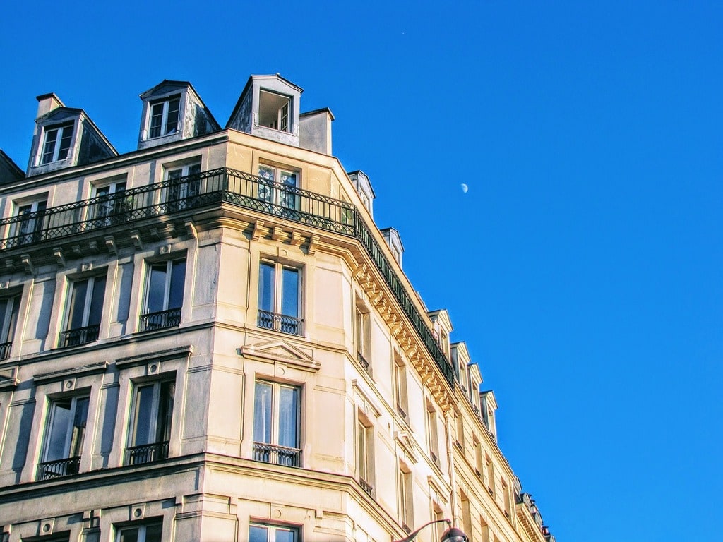 Les solutions pour un déménagement en étage élevé à Paris 16